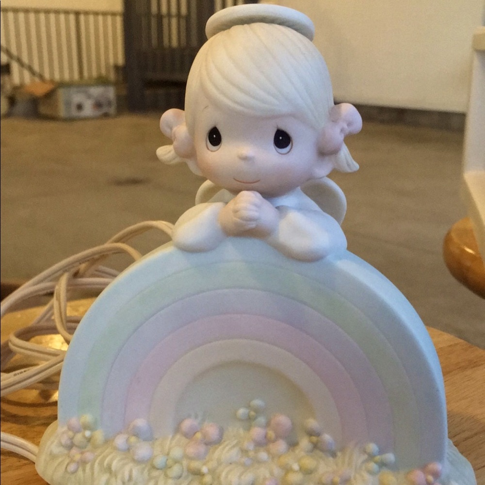 Precious moments god bless you with rainbows porcelain night light NWT